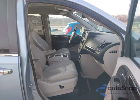 2013 Chrysler Town & Country Touring-L from USA, damaged, VIN 2C4RC1CG8DR651689